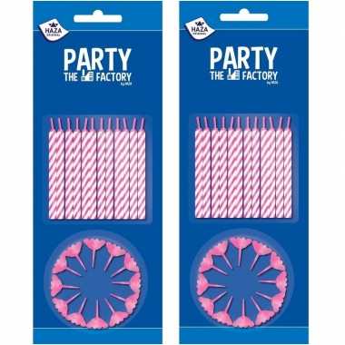 72x stuks roze/witte taartkaarsjes met houders
