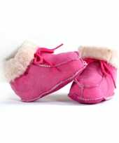 Roze baby sloffen